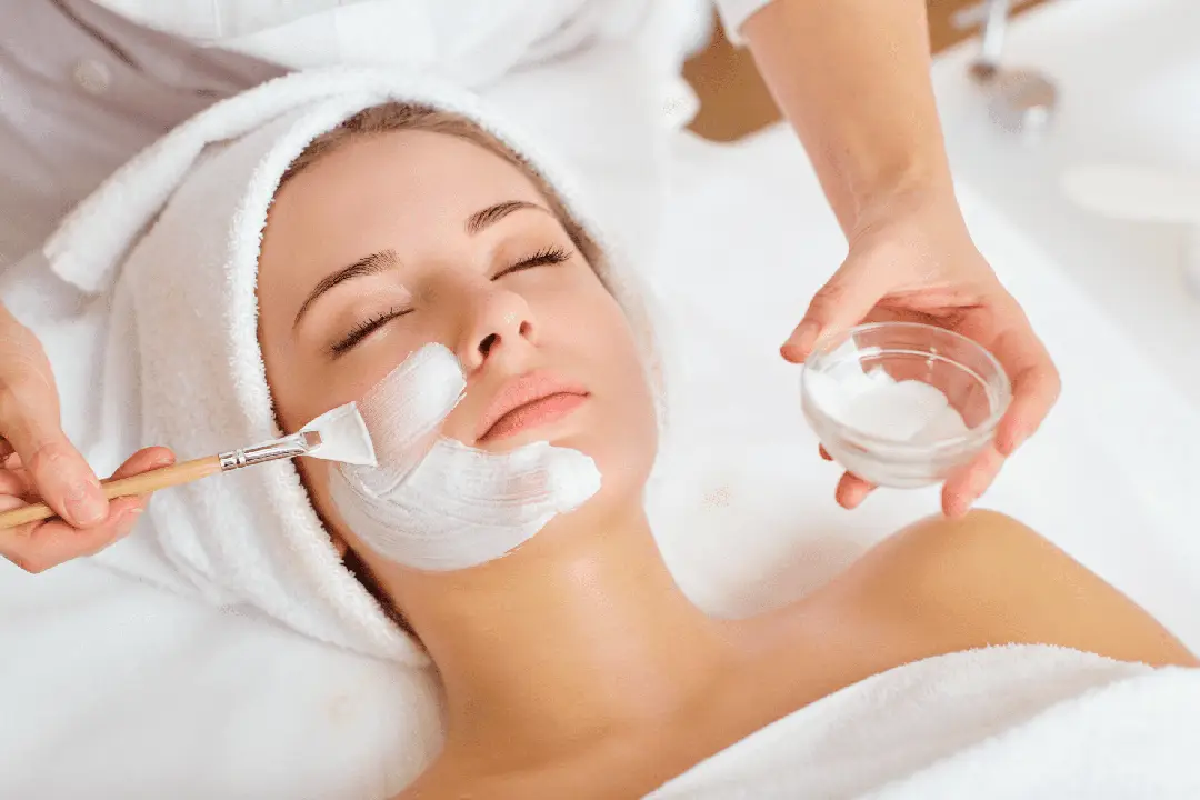 Soin visage naturel en institut de beauté à Soignies